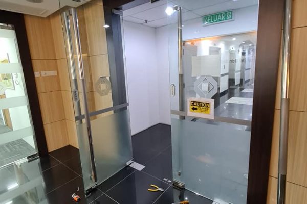 Glass door repairs